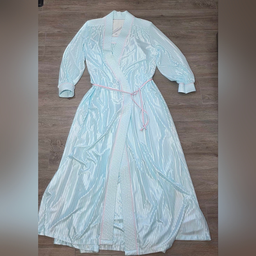 Vintage Dominique Robe Nightgown Set Womans Sz Large Aqua Blue Pink Shimmery